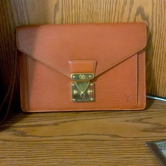 1 hr sale only Authentic Louis Vuitton clutch on Mercari Jewelsofava - Picture 3 of 16